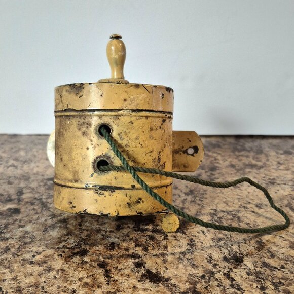 Antique Dustless Lowell Ever Ready Laundry Clothesline Reel, Patent ed1914 - Picture 7 of 8